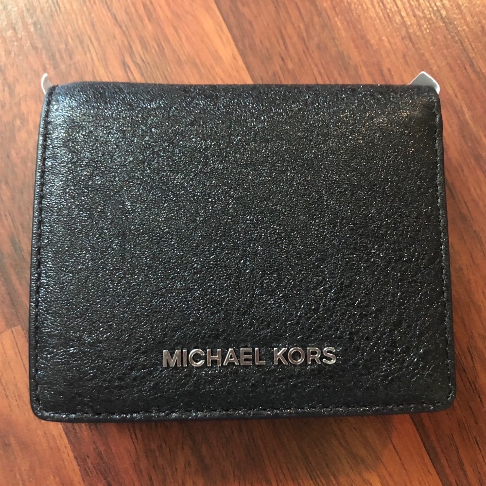 **24 hour sale!** Michael Kors- Wallet